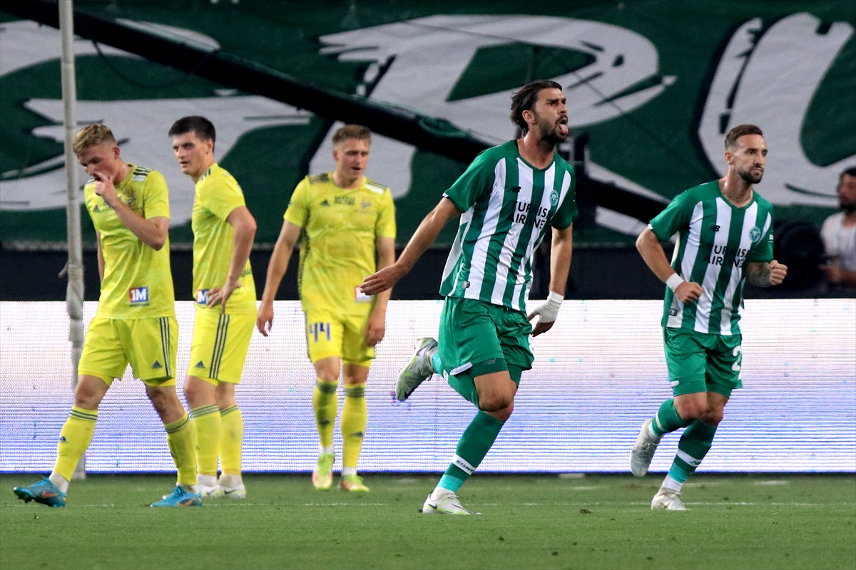 konyaspor-bate-borisov-i-canli-anlatim-003.jpg