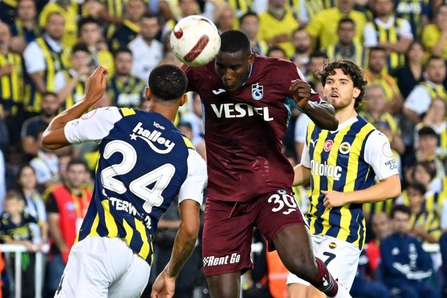 AA-20231104-32654720-32654719-FENERBAHCE_TRABZONSPOR (Large)