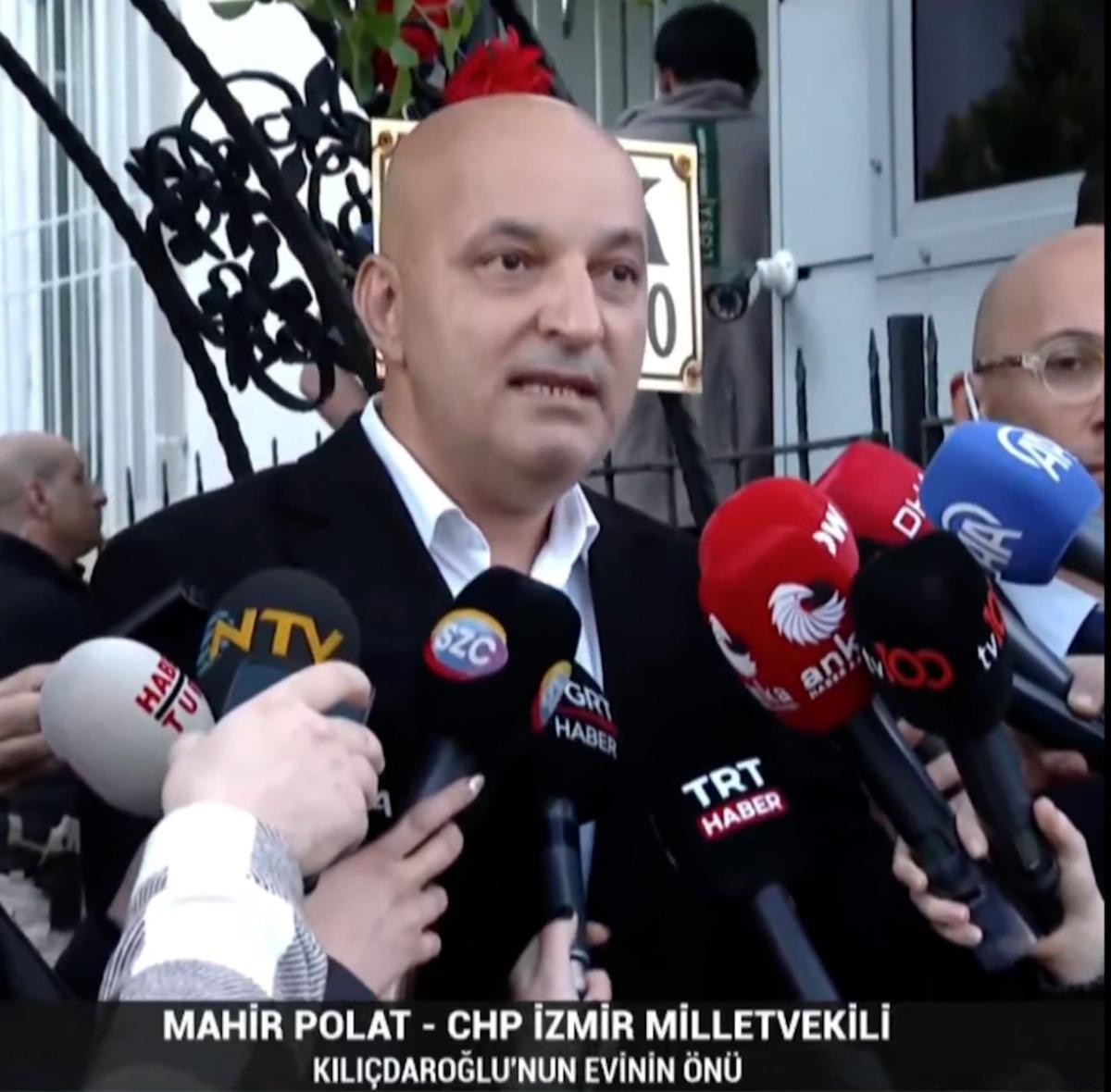 Mahir Polat Kılıçdaroğlu nun evinin önünden konuştu: "Hepimize hayırlı olsun" 3